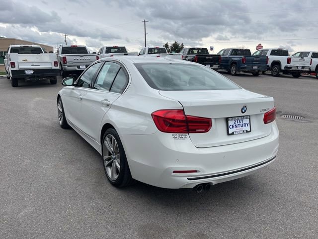 Used 2017 BMW 330i Sedan RWD image 8
