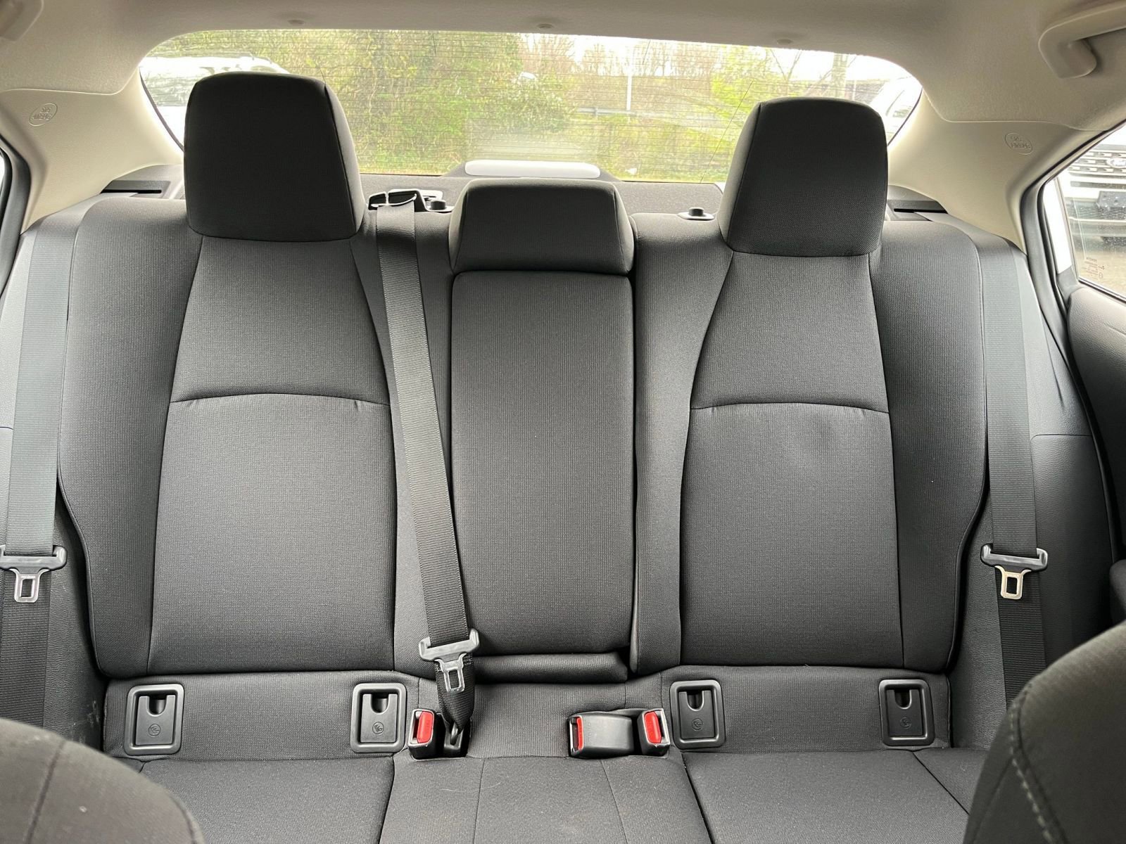 Used 2025 Toyota Corolla LE image 36