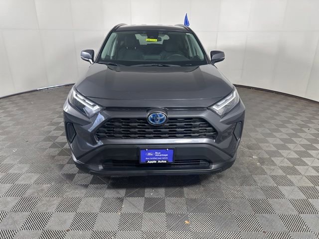 Used 2024 Toyota RAV4 LE AWD/4WD image 3