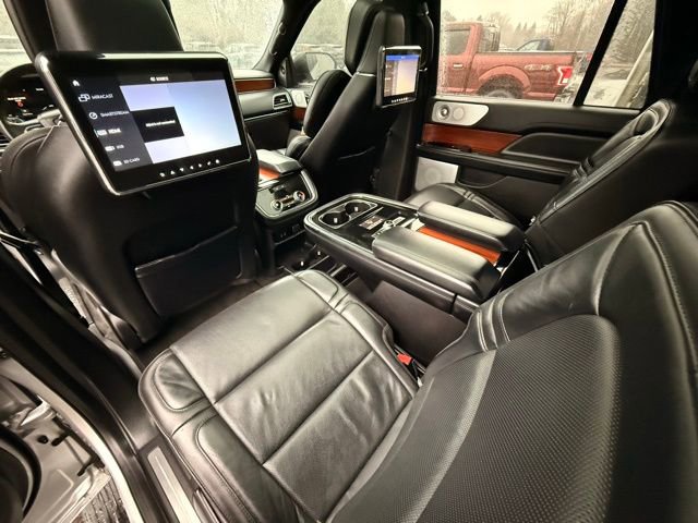 Used 2019 Lincoln Navigator L Reserve AWD/4WD image 31