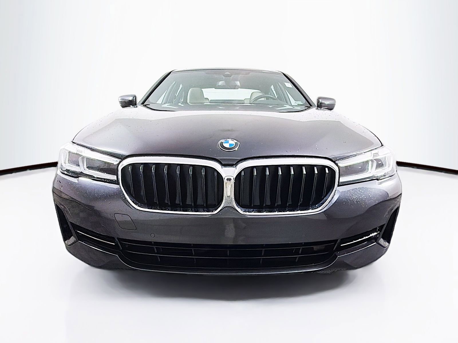 Used 2023 BMW 540i xDrive w/ Executive Package AWD/4WD image 2