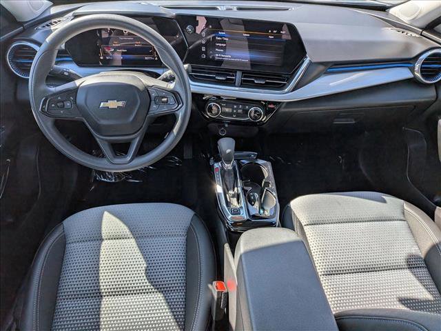 Used 2025 Chevrolet Trax LT image 17