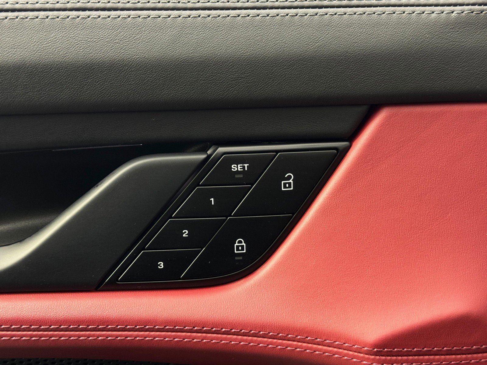 Used 2023 Porsche Taycan w/ Premium Package image 18