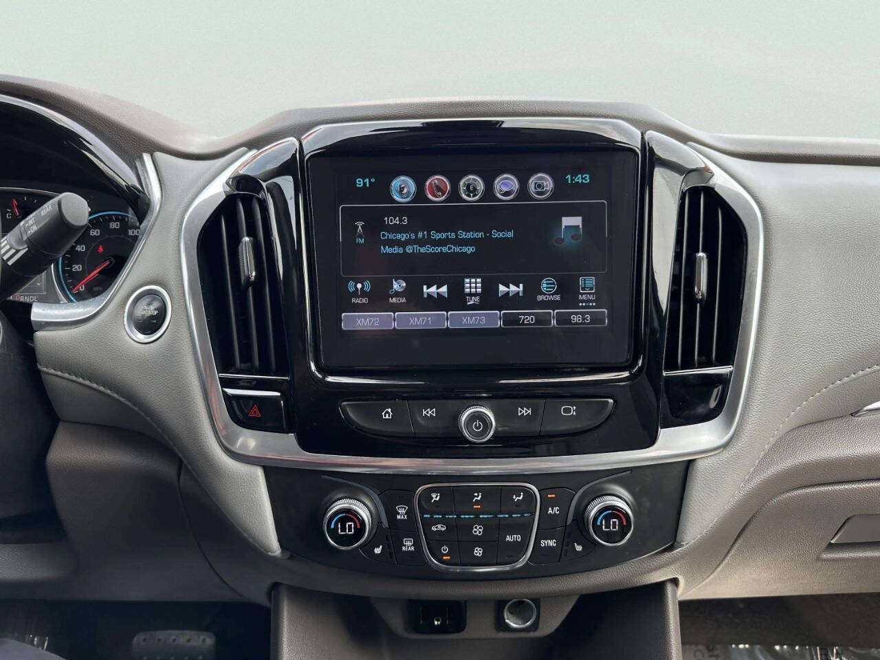 Used 2019 Chevrolet Traverse LT w/ LT Premium Package FWD image 31