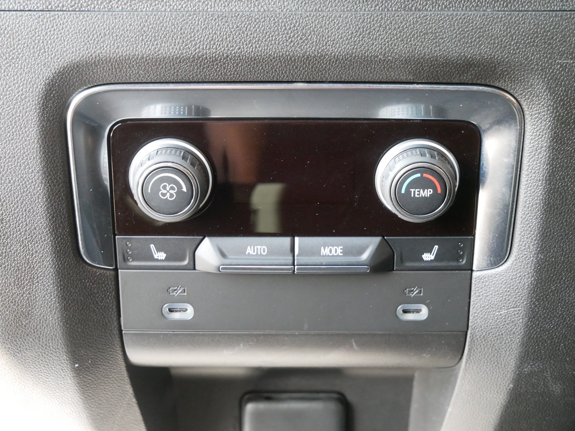 Used 2021 Chevrolet Tahoe High Country AWD/4WD image 13