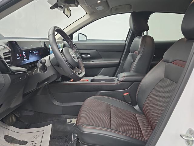 Used 2025 Nissan Kicks SR image 22