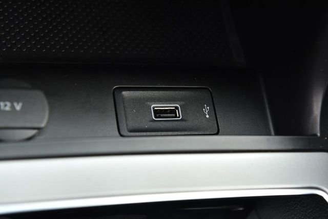 Certified 2022 Volkswagen Passat 2.0T image 17