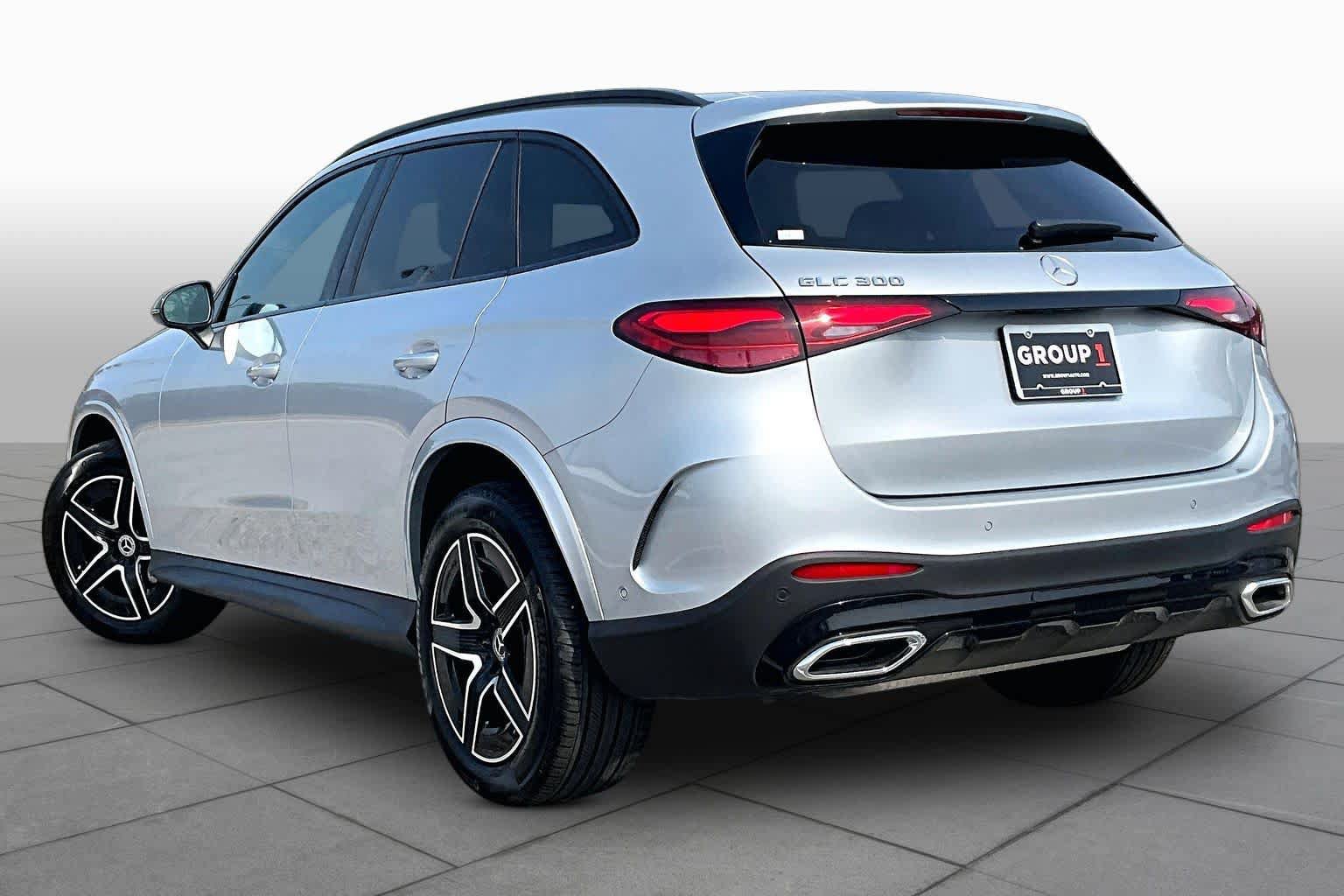 Used 2025 Mercedes-Benz GLC 300 image 12