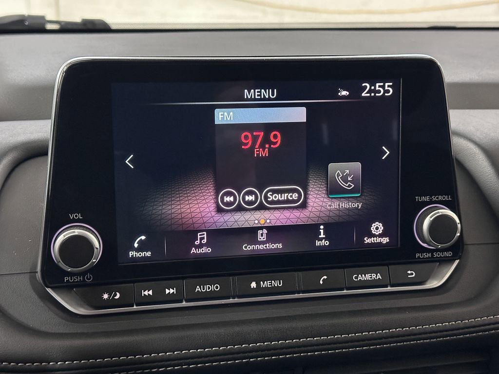 Used 2024 Nissan Rogue SV image 42