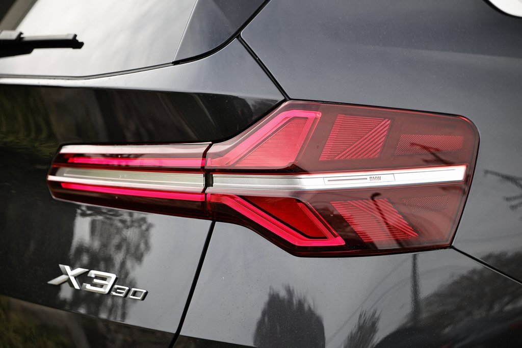 New 2026 BMW X3 xDrive30 w/ Premium Package image 9