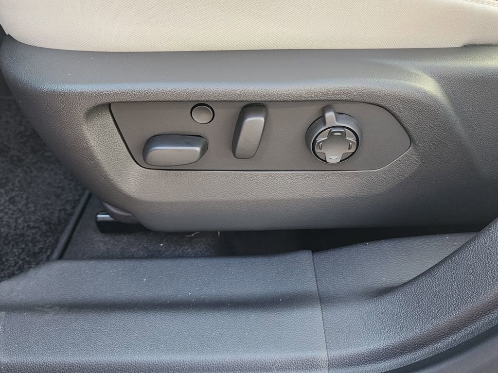 New 2026 Buick Envision Avenir image 18