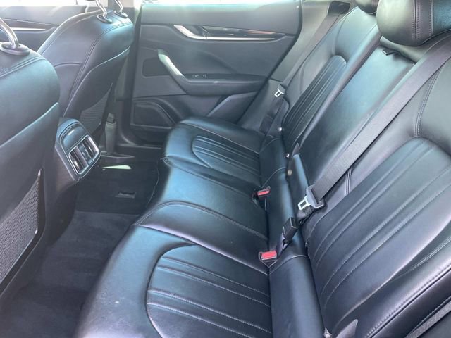 Used 2021 Maserati Levante S image 32