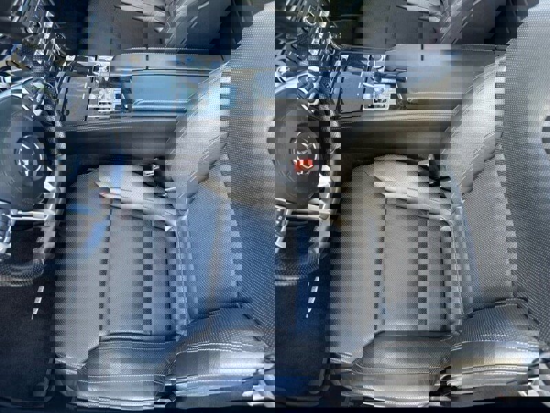 Used 2017 Mercedes-Benz SL 550 image 17