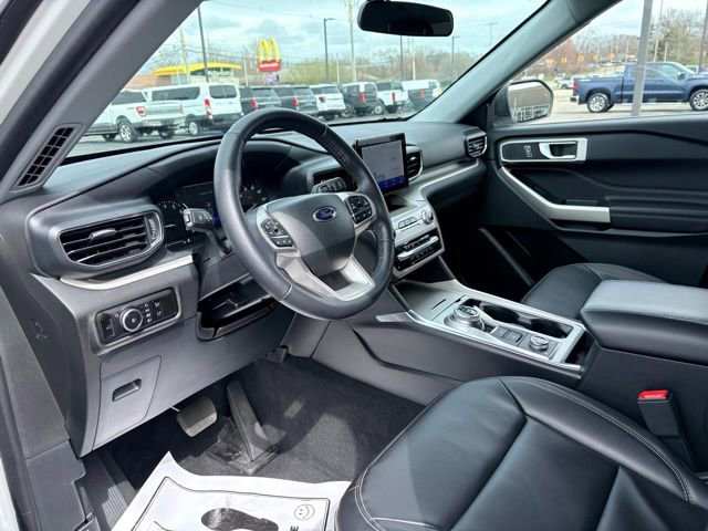 Used 2023 Ford Explorer XLT w/ Equipment Group 202A image 20