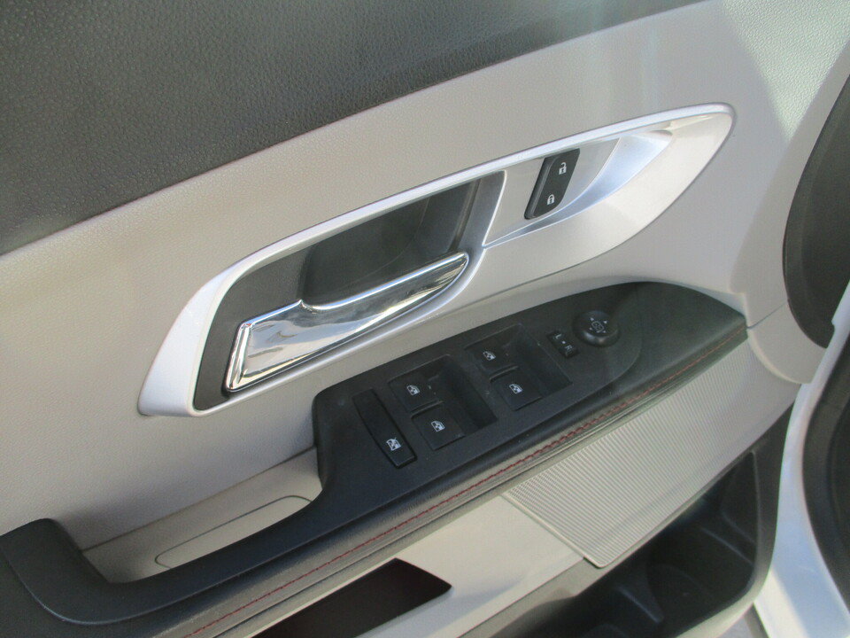 Used 2015 Chevrolet Equinox LT w/ Driver Convenience Package FWD image 23