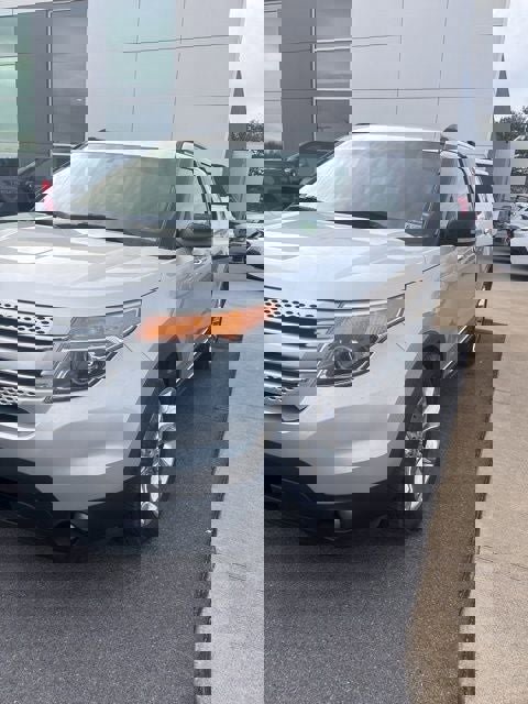 Used 2013 Ford Explorer XLT image 85