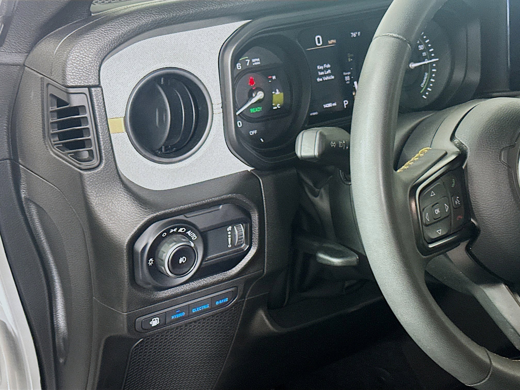 Used 2024 Jeep Wrangler Sport S image 16