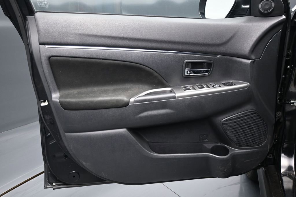 Used 2020 Mitsubishi Outlander Sport SE FWD image 10