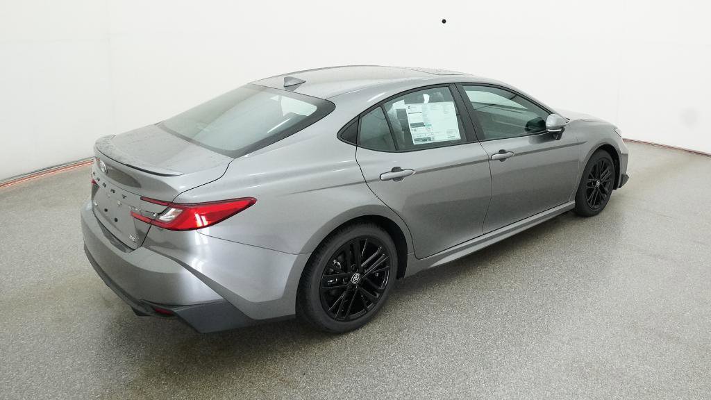 New 2026 Toyota Camry SE image 9