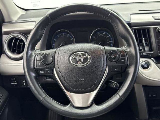 Used 2018 Toyota RAV4 Adventure image 17