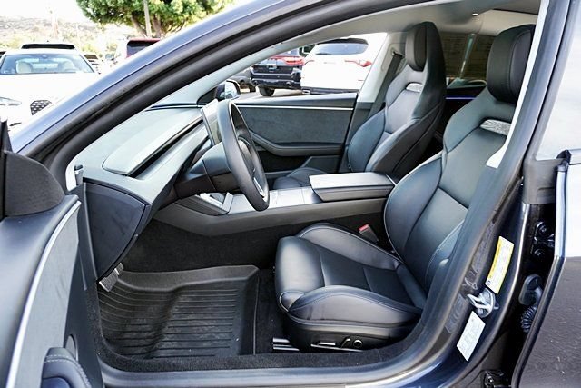 Used 2025 Tesla Model 3 Performance AWD/4WD image 21