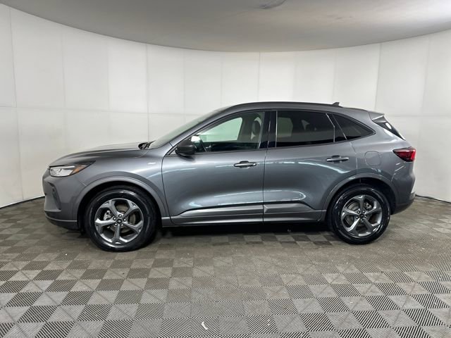 Used 2023 Ford Escape ST-Line image 6