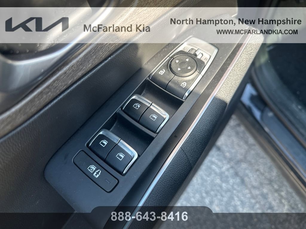 Used 2023 Kia Sorento S w/ Panoramic Sunroof Package AWD/4WD image 13