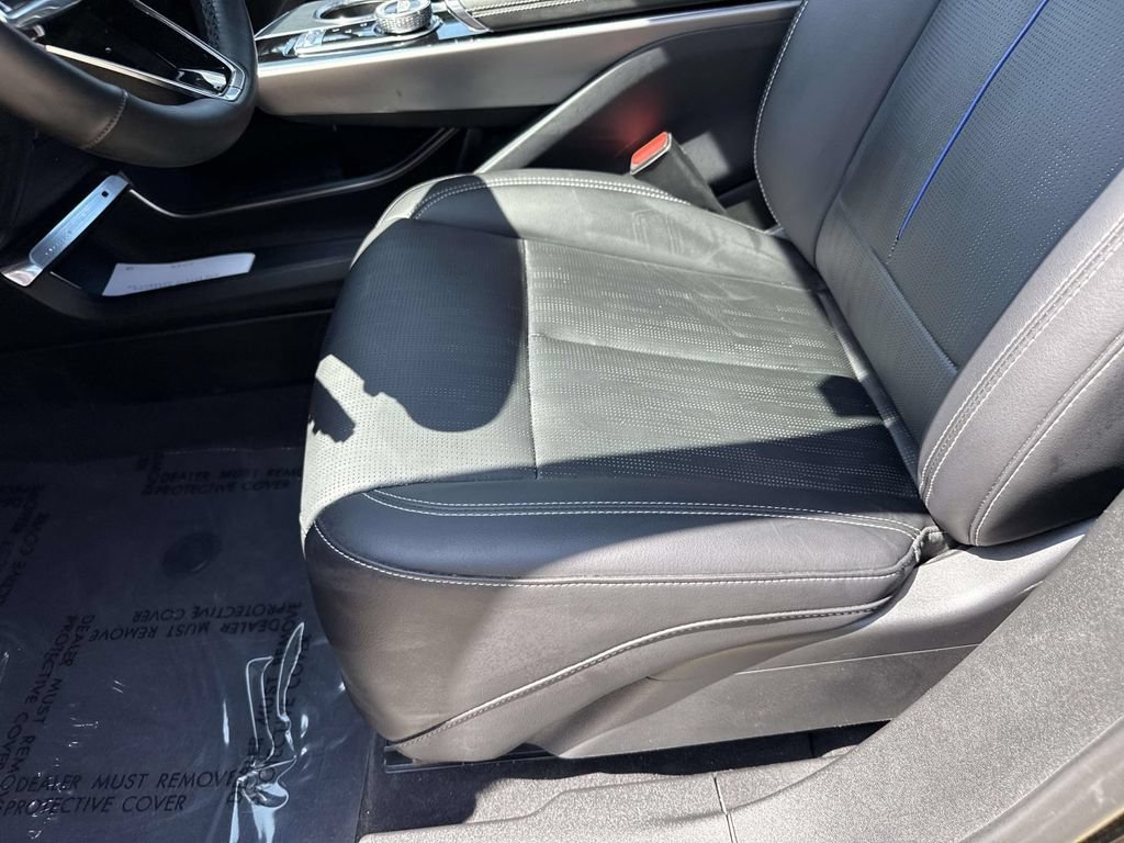 Certified 2025 Cadillac Lyriq Luxury w/ LPO, Floor Liner Package AWD/4WD image 30