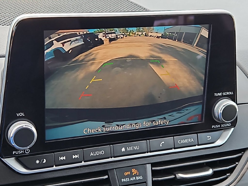 Used 2025 Nissan Altima 2.5 SV FWD image 18