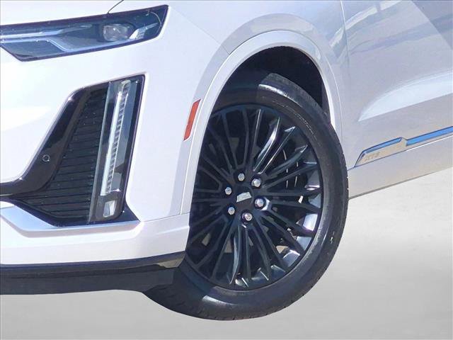 Used 2020 Cadillac XT6 Premium Luxury FWD image 22