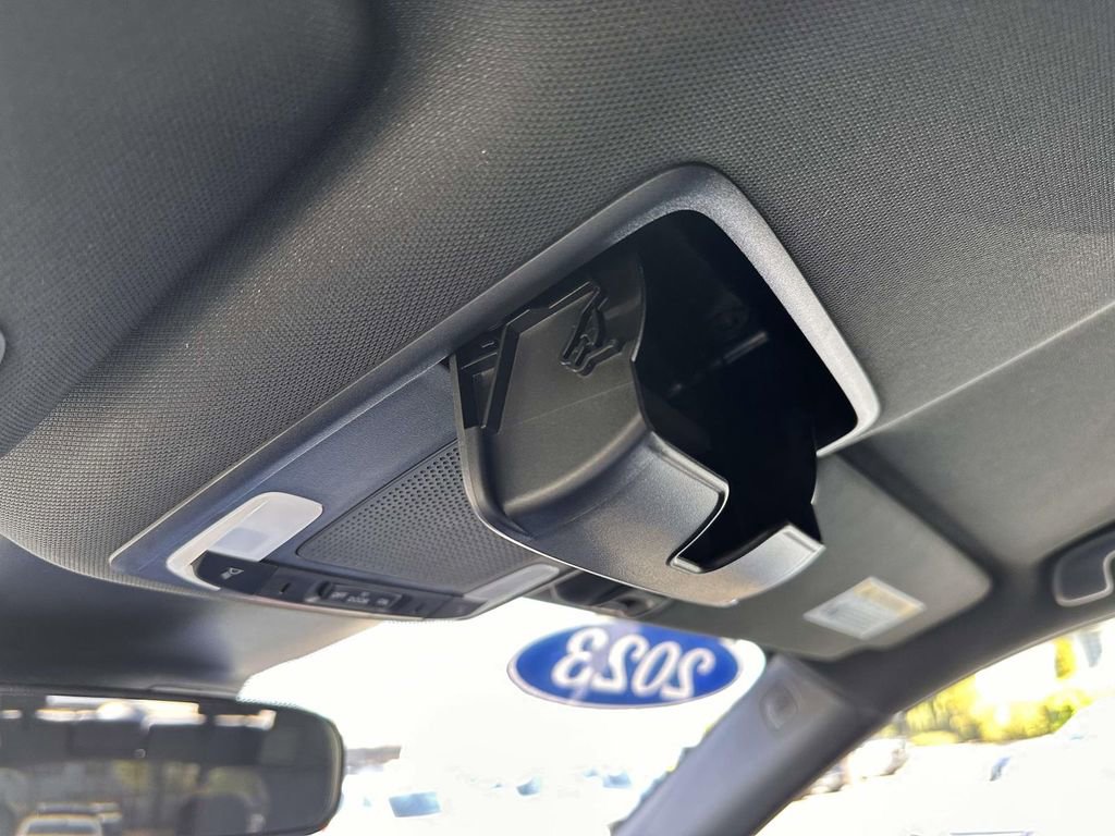 Used 2023 Honda Pilot Sport image 28