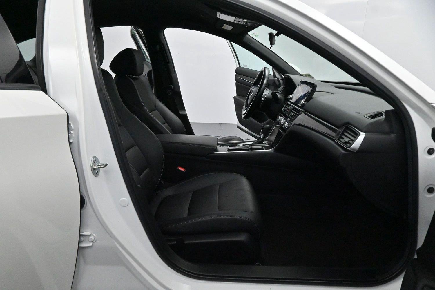 Used 2020 Honda Accord Sport image 30