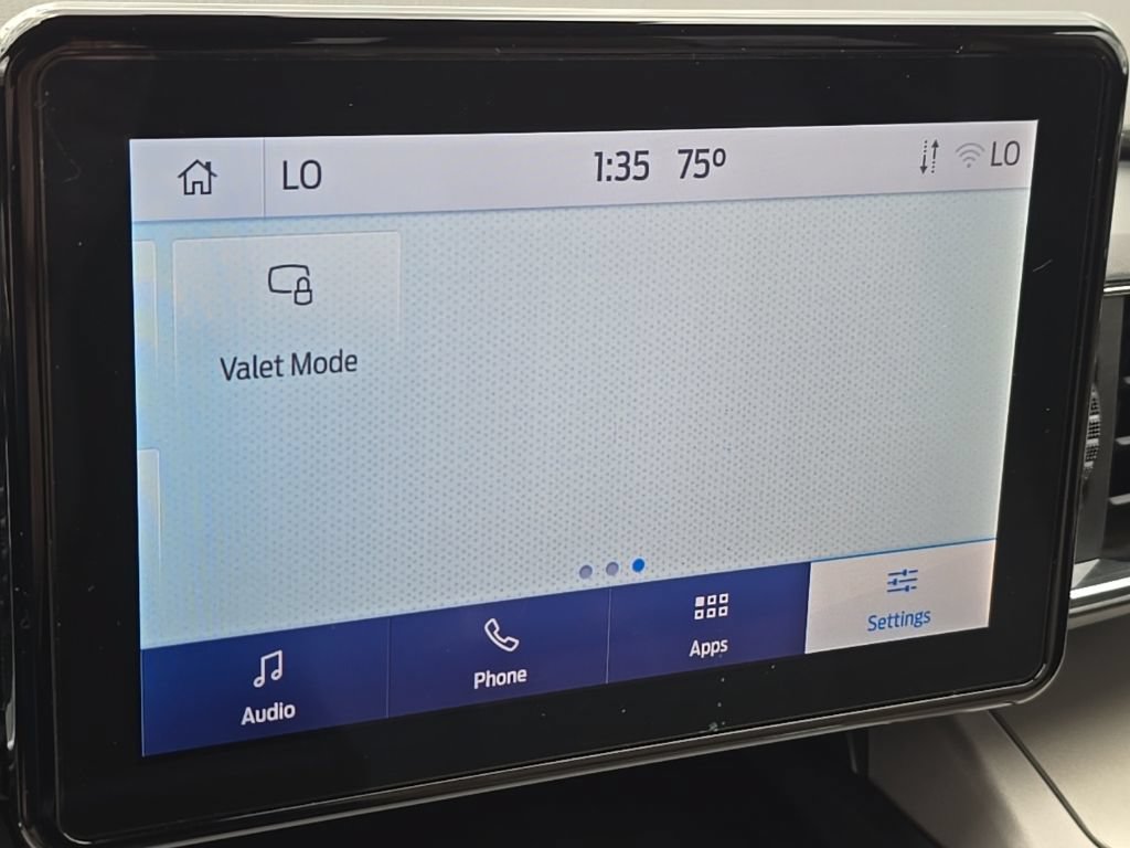 Used 2023 Ford Explorer XLT w/ Equipment Group 202A AWD/4WD image 31