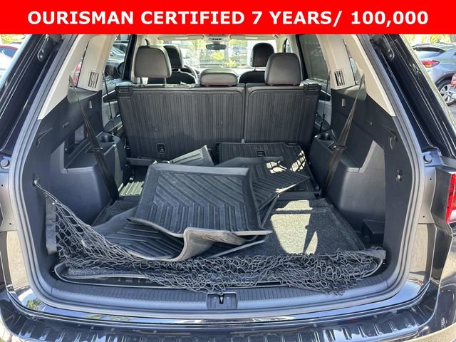 Used 2024 Volkswagen Atlas Peak Edition SEL AWD/4WD image 16
