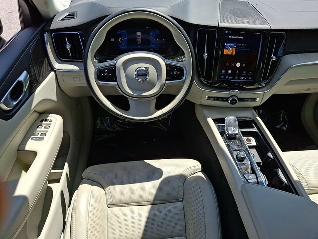 Used 2024 Volvo XC60 B5 Ultimate w/ Protection Package Premier AWD/4WD image 13