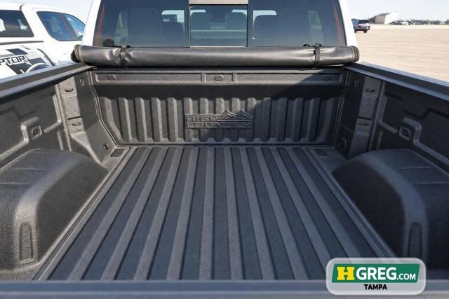 Used 2022 Chevrolet Silverado 1500 High Country w/ Technology Package AWD/4WD image 16