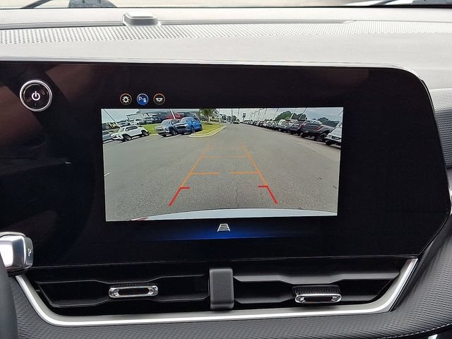 Used 2026 Chevrolet Equinox LT FWD image 18