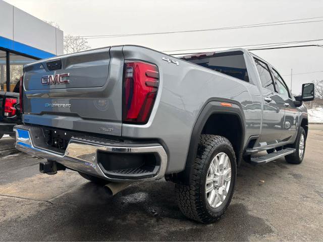 Used 2024 GMC Sierra 2500 SLT w/ SLT Premium Package image 10