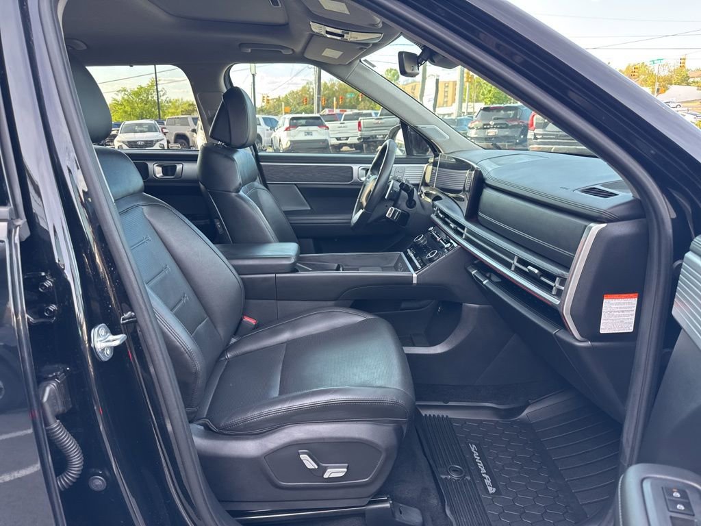 Used 2024 Hyundai Santa Fe Limited image 16