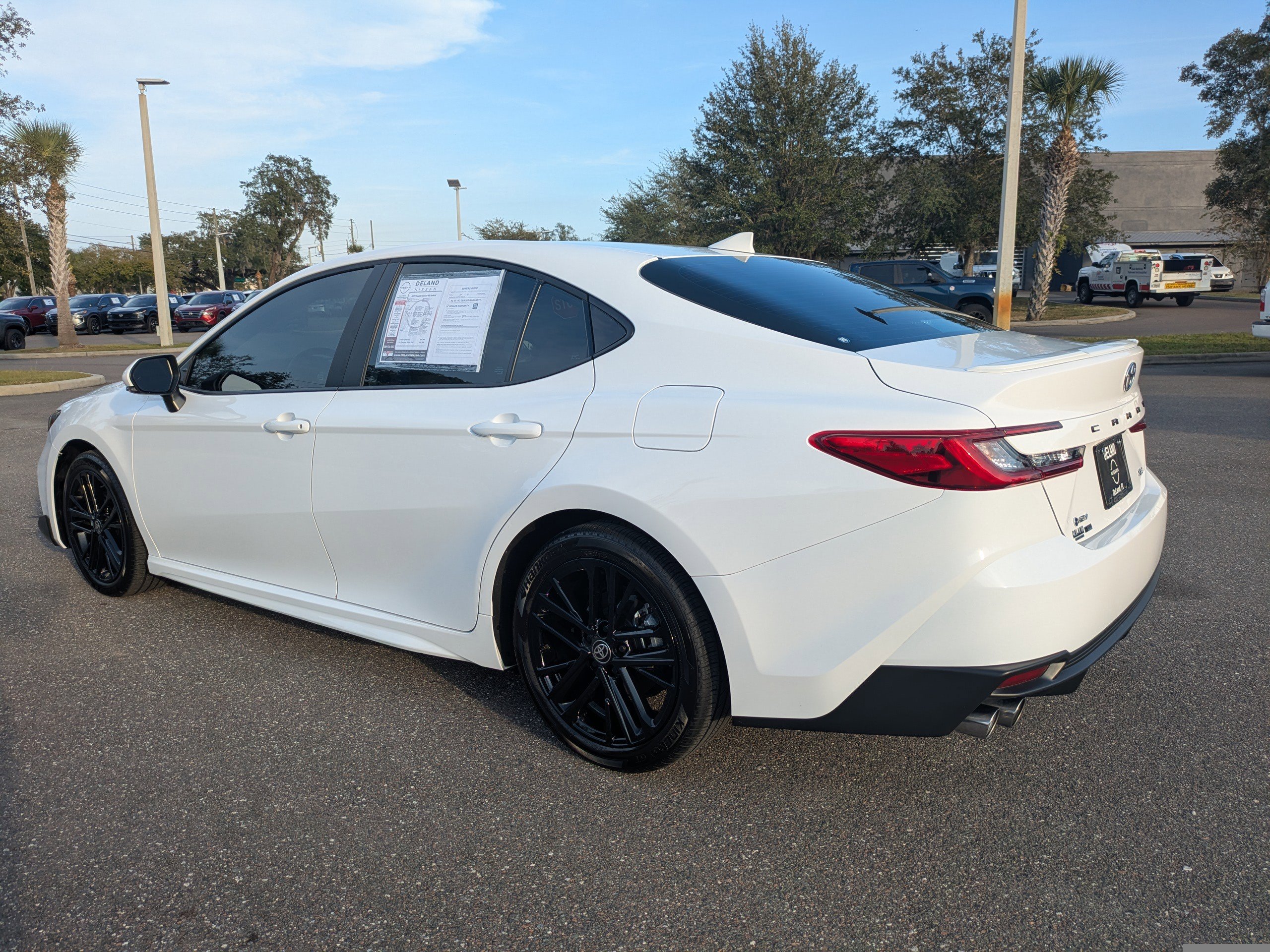 Used 2025 Toyota Camry SE w/ Multimedia Upgrade Package image 6