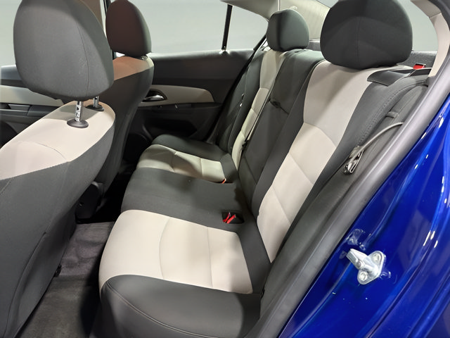 Used 2012 Chevrolet Cruze LS FWD image 23