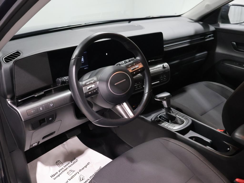 Used 2025 Hyundai Kona SEL image 15