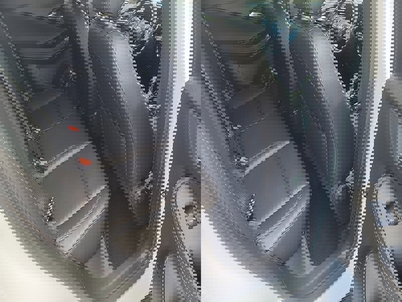 Used 2024 Buick Encore GX Sport Touring image 14