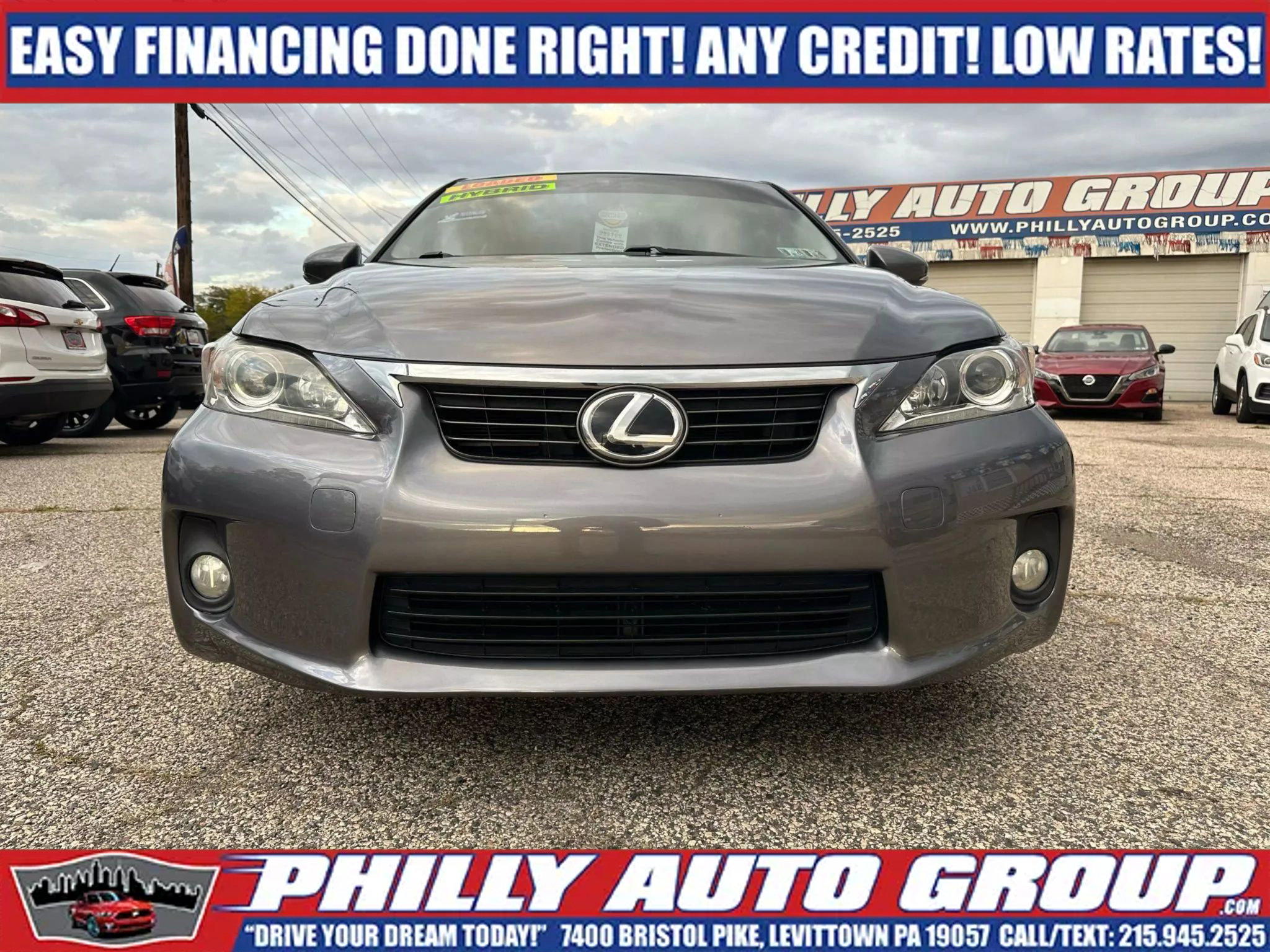 Used 2013 Lexus CT 200h w/ Premium Pkg w/Backup Camera FWD image 3