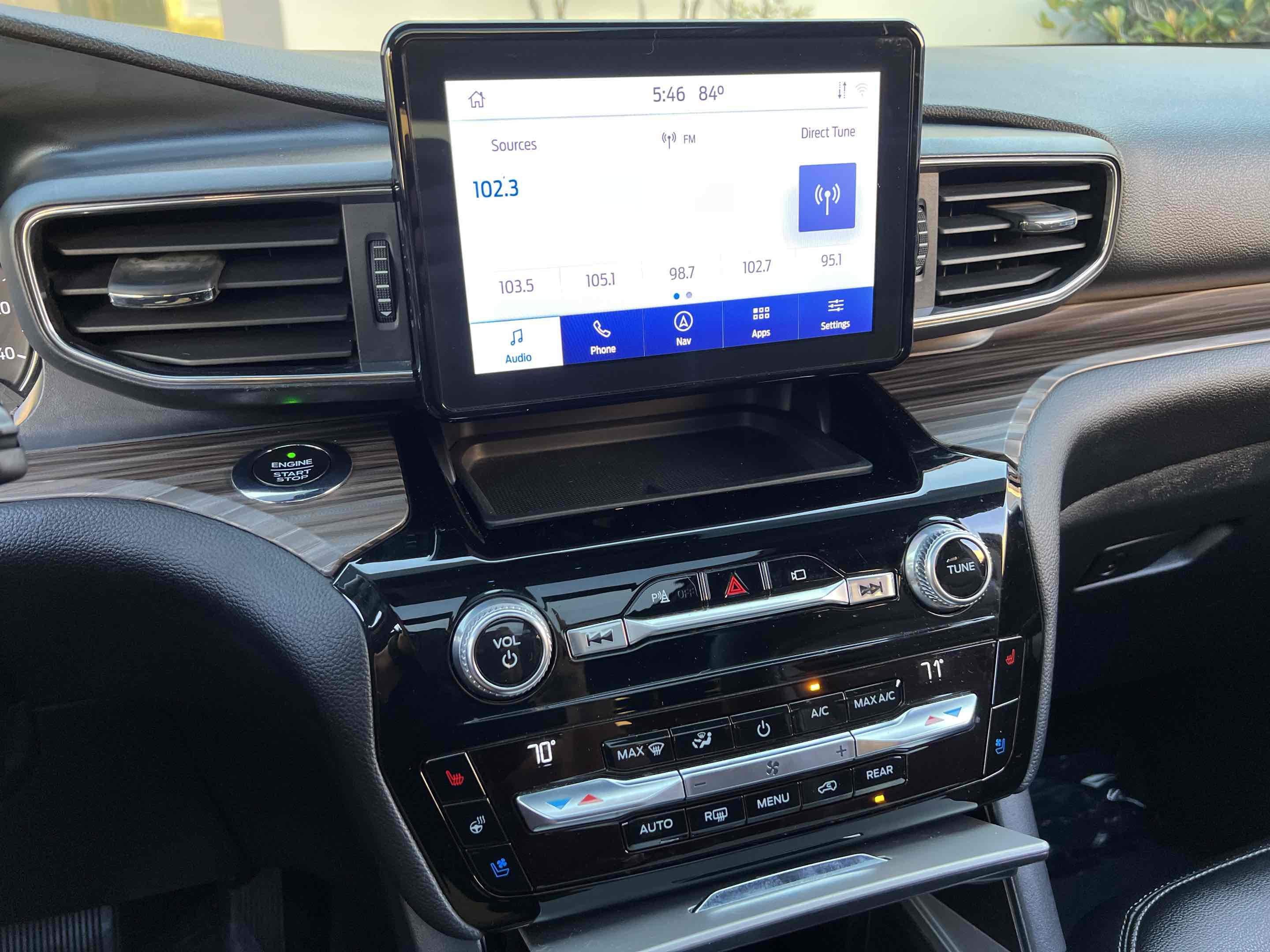 Used 2021 Ford Explorer Limited w/ Equipment Group 301A image 7