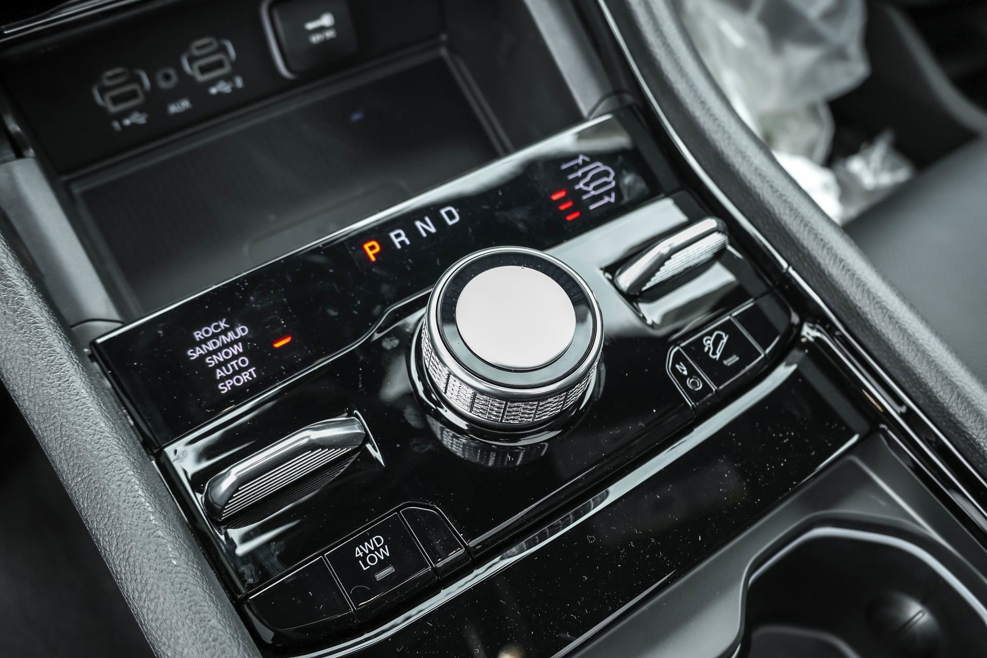 New 2025 Jeep Grand Cherokee Overland w/ Luxury Tech Group IV image 22