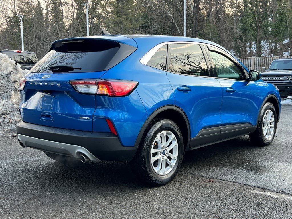 Used 2021 Ford Escape SE w/ Convenience Package image 4