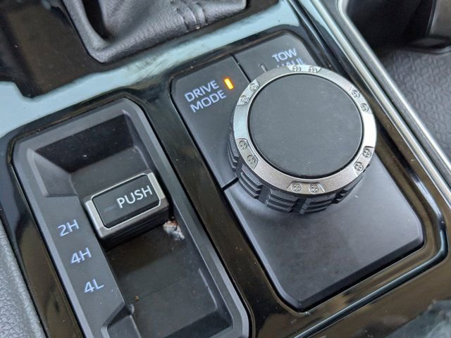 Used 2024 Toyota Tundra Limited image 30