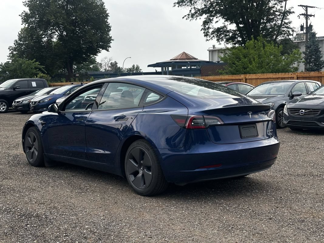 Used 2022 Tesla Model 3 Long Range AWD/4WD image 12