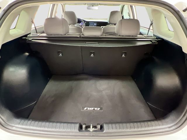 Certified 2022 Kia Niro LX image 24